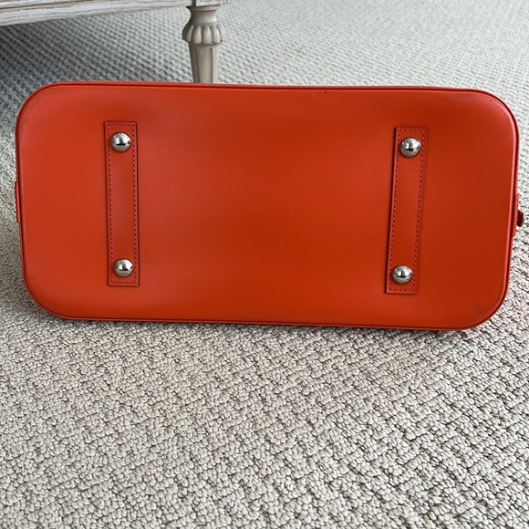 Louis Vuitton Alma GM in orange Epi Leather - Picture 6 of 11